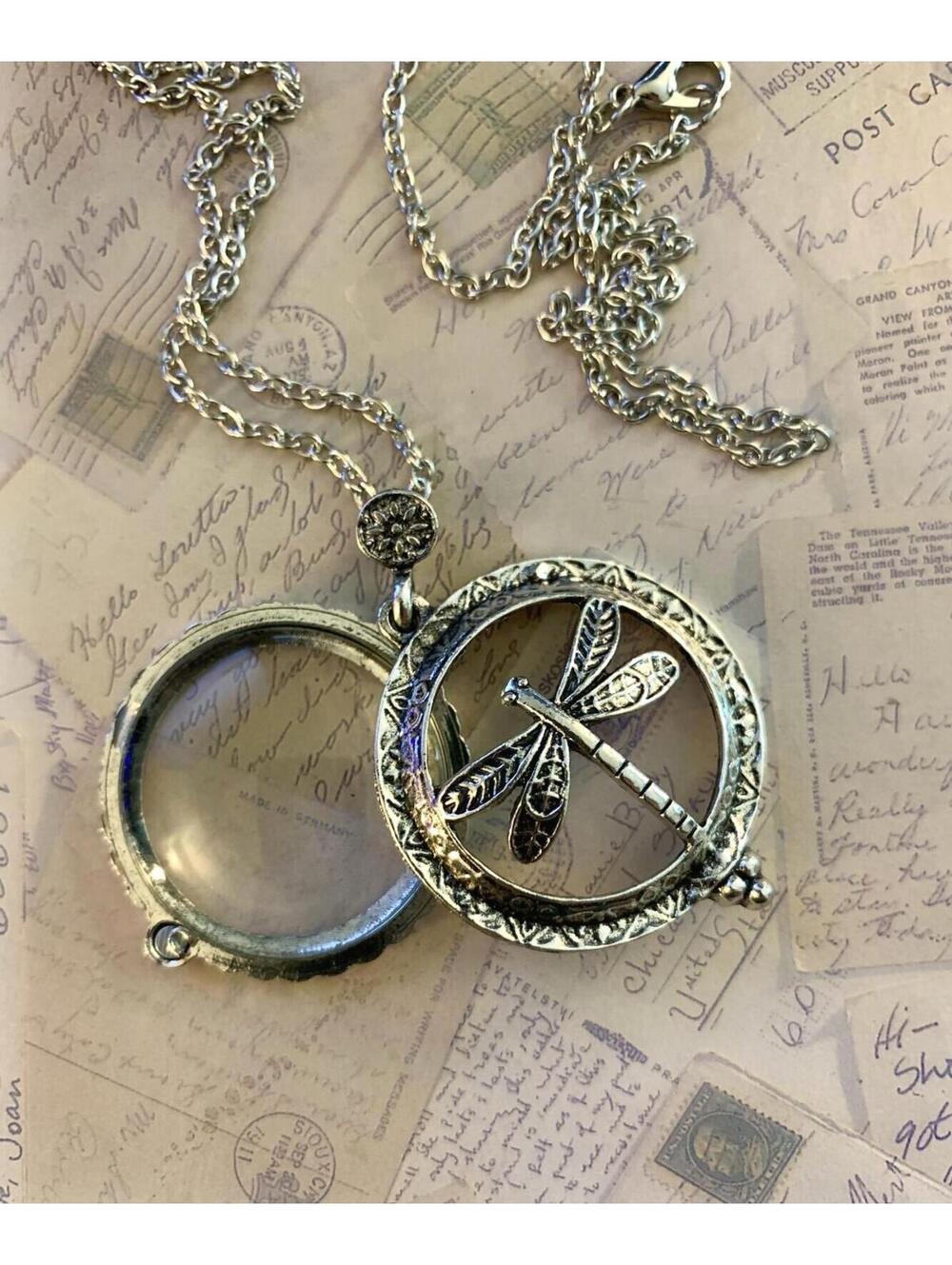 Functional Magnifying Glass Dragonfly Filigree Grey Medallion Necklace Accessory